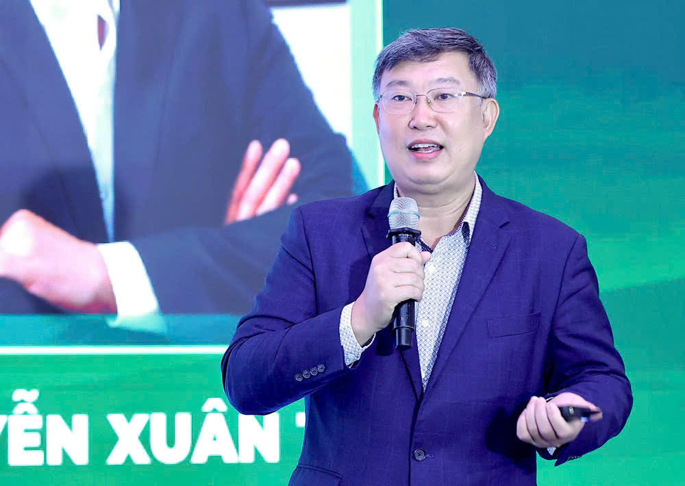 Ông Nguyễn Xuân Thành - Giảng viên Trường Đại học Fulbright Việt Nam phát biểu tại Hội thảo.