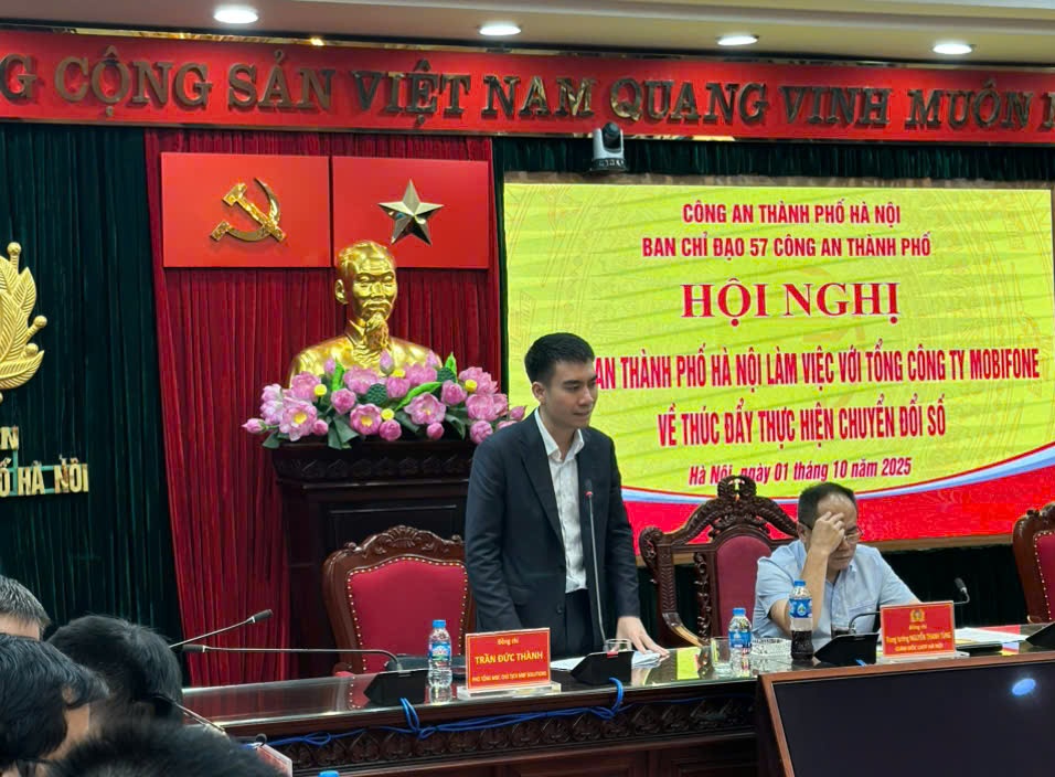 Ông Trần Đức Thành - Phó Tổng giám đốc Tổng công ty Viễn thông MobiFone, Chủ tịch Hội đồng quản trị Công ty CP Giải pháp số MobiFone phát biểu