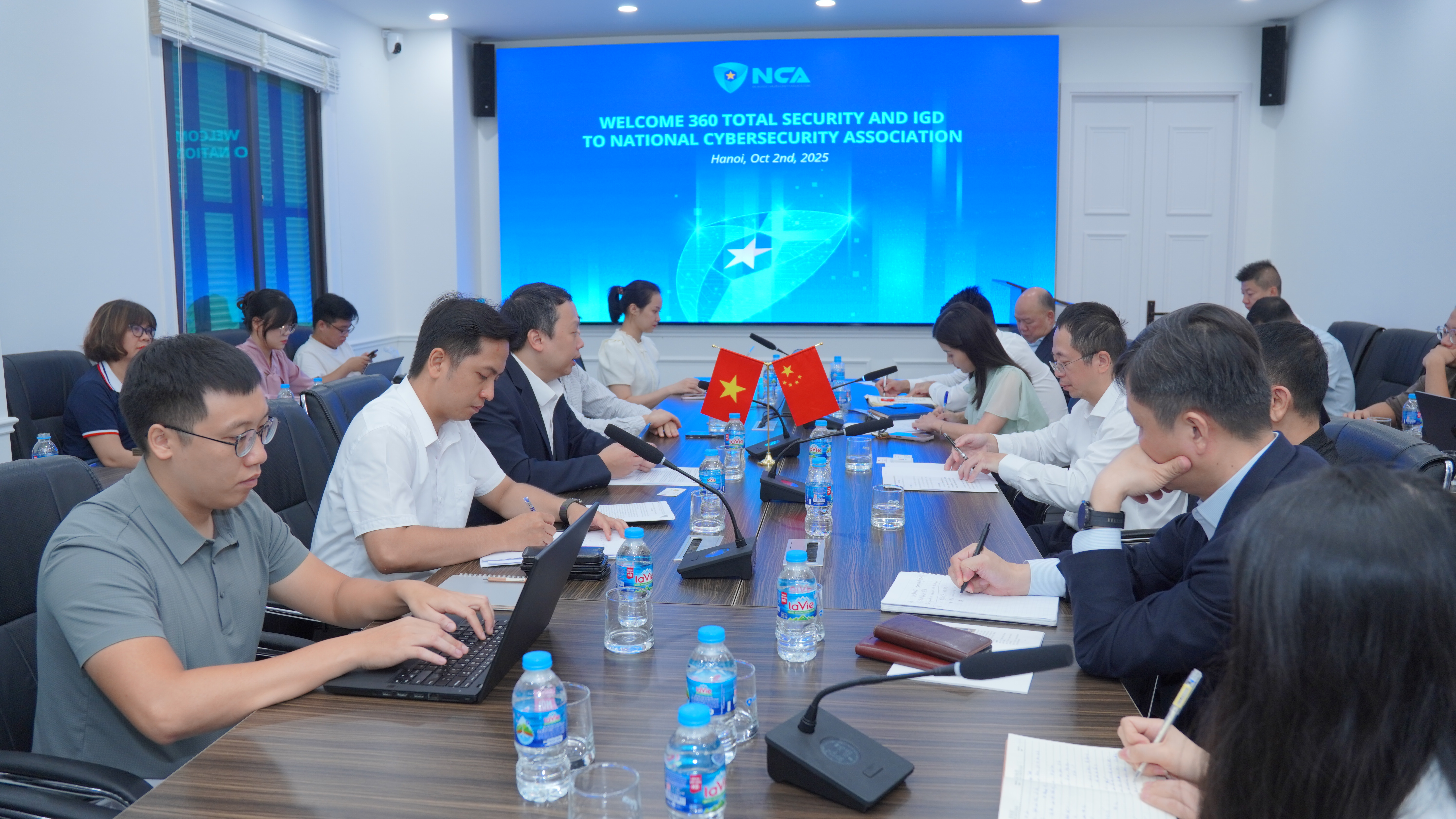 <em>Toàn cảnh phiên họp. Ảnh An Lâm.</em>