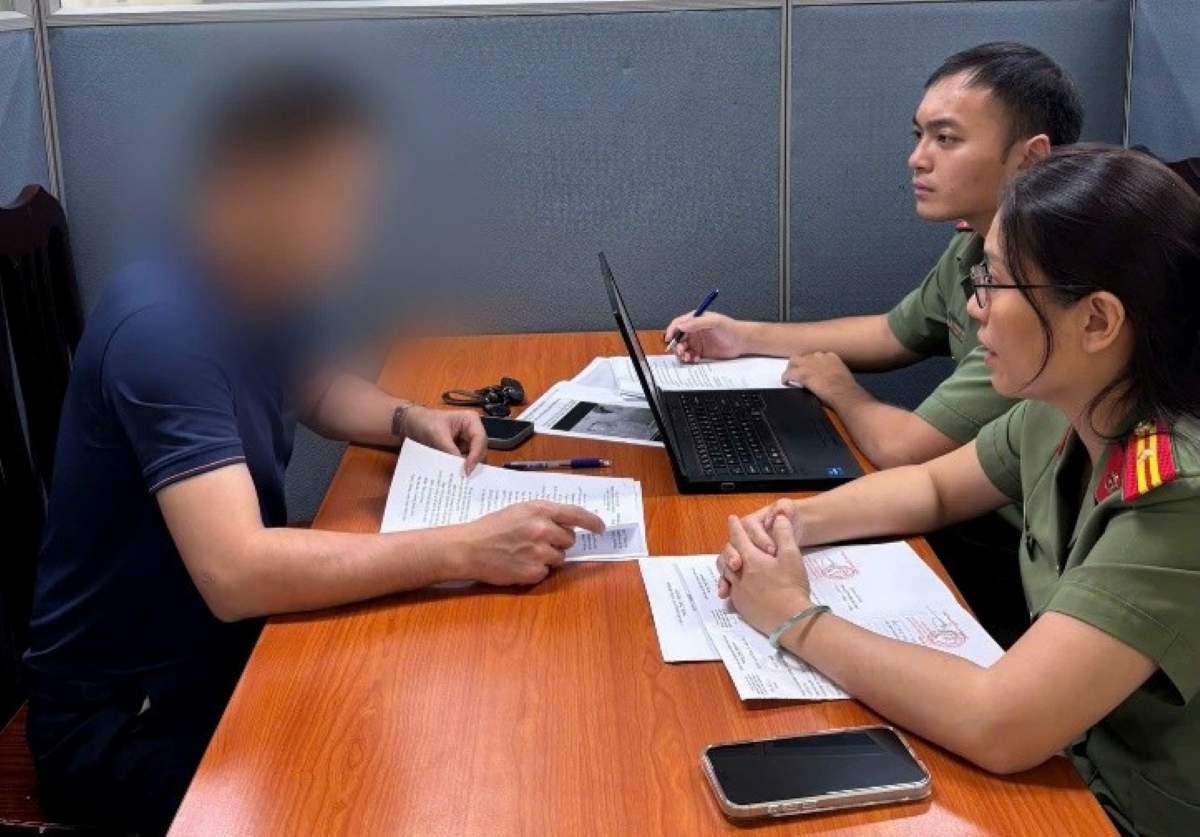 T.Q.A tại cơ quan Công an.