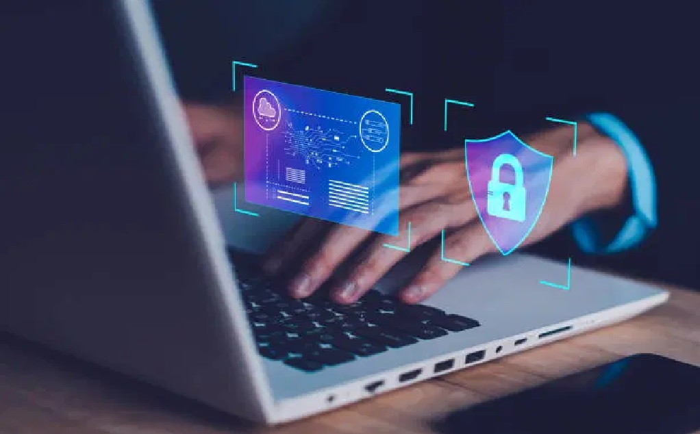 Trung bình mỗi nạn nhân mất 660 USD cho lừa đào trực tuyến. Ảnh minh họa: Trung bình mỗi nạn nhân mất 660 USD cho lừa đào trực tuyến. Ảnh minh họa: Vanguard News