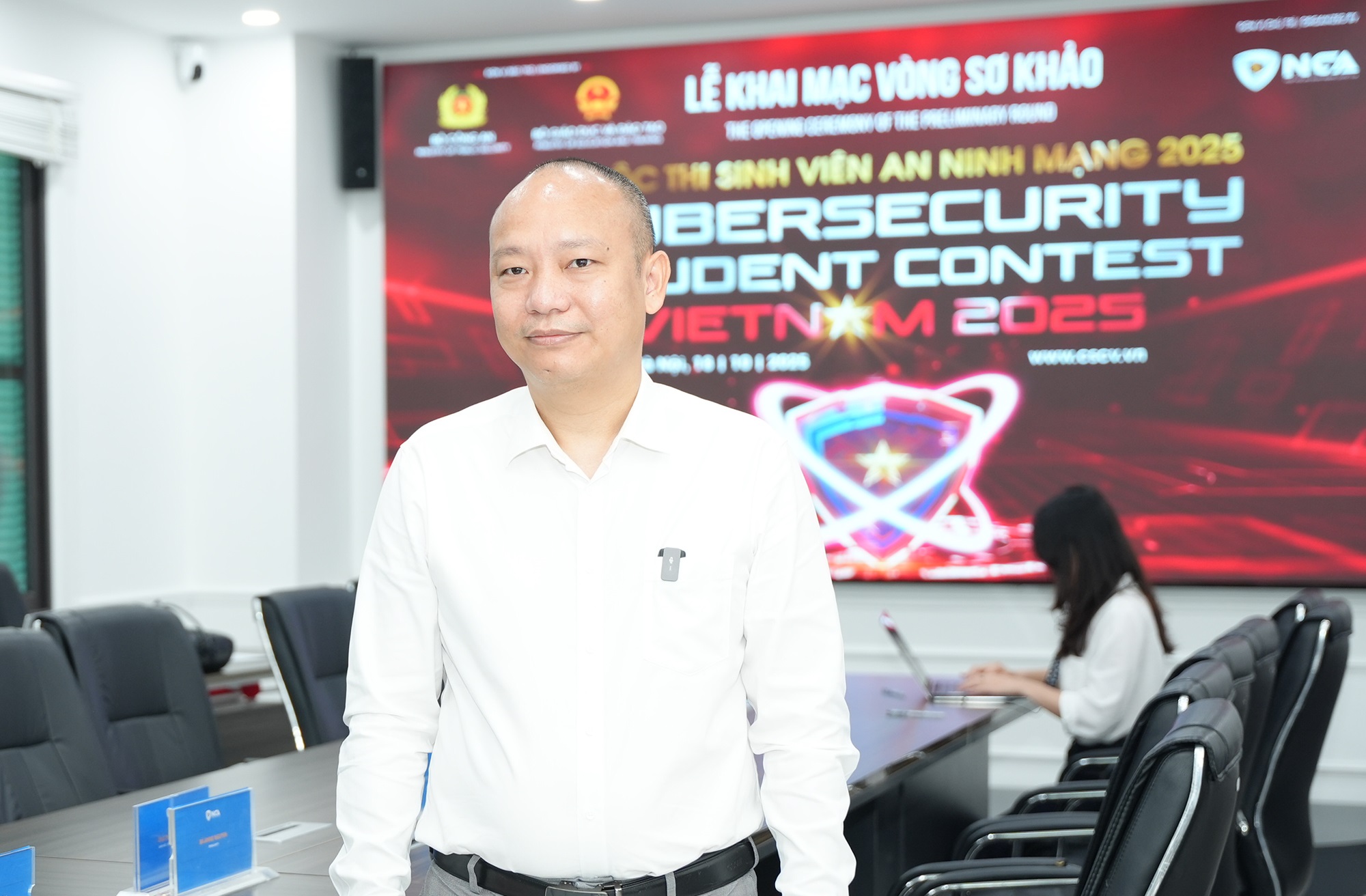Ông Trần Thanh Long - Tổng giám đốc Công ty VSEC chia sẻ với phóng viên tại vòng Sơ khảo cuộc thi Sinh viên An ninh mạng 2025