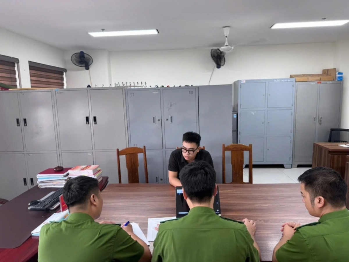 Đối tượng Khánh làm việc với cơ quan Công an.