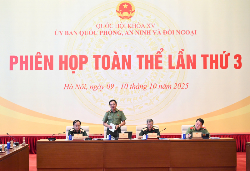 Hoàn thiện Luật An ninh mạng: Đề xuất nghiêm cấm dùng AI dựng clip giả, xuyên tạc thông tin