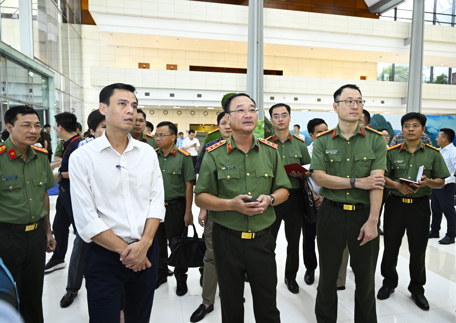 Lãnh đạo hai Bộ kiểm tra các khâu chuẩn bị. 