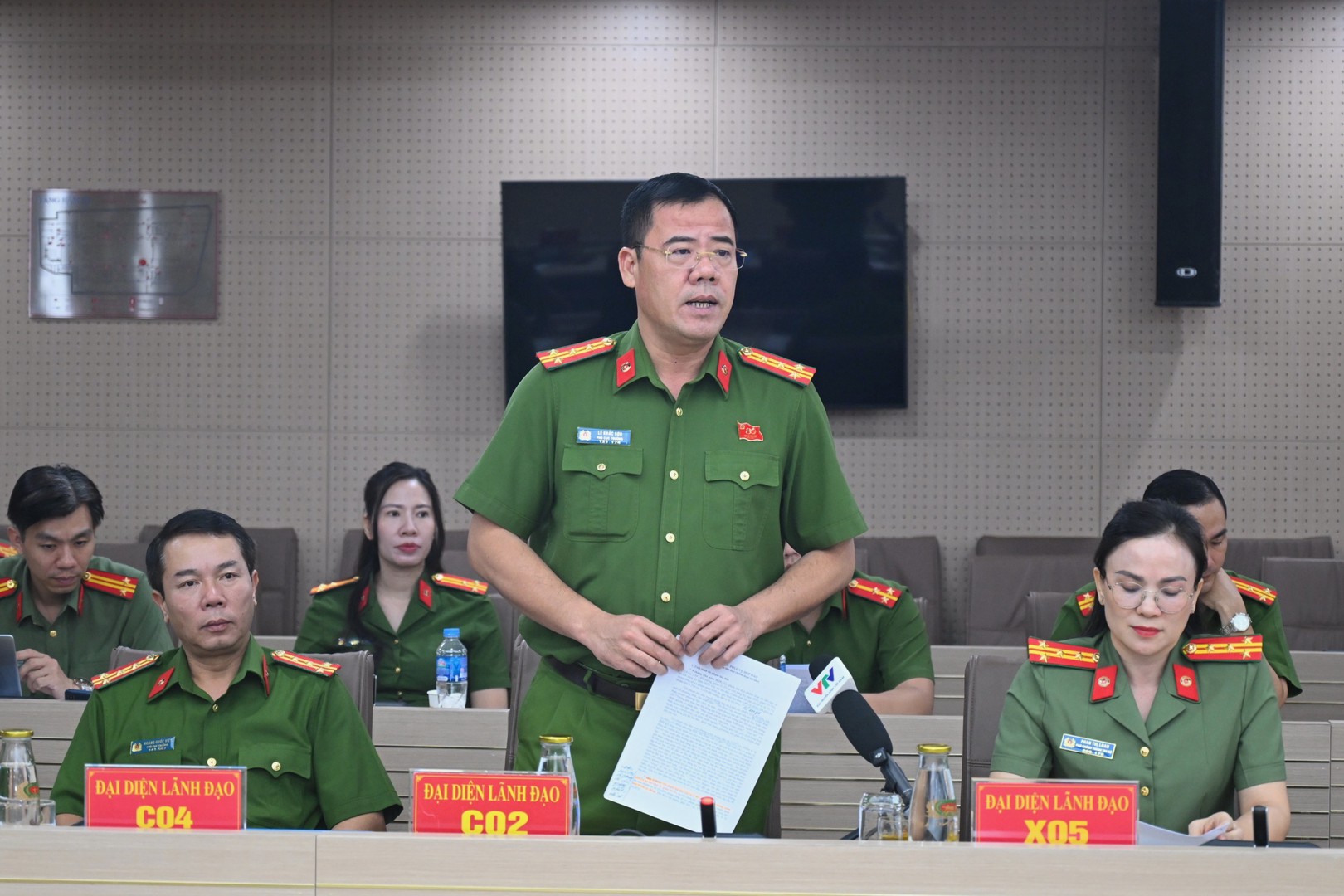 Đại tá Lê Khắc Sơn, Phó Cục trưởng Cục Cảnh sát hình sự, Bộ Công an phát biểu tại Họp báo. Ảnh: Bộ Công an