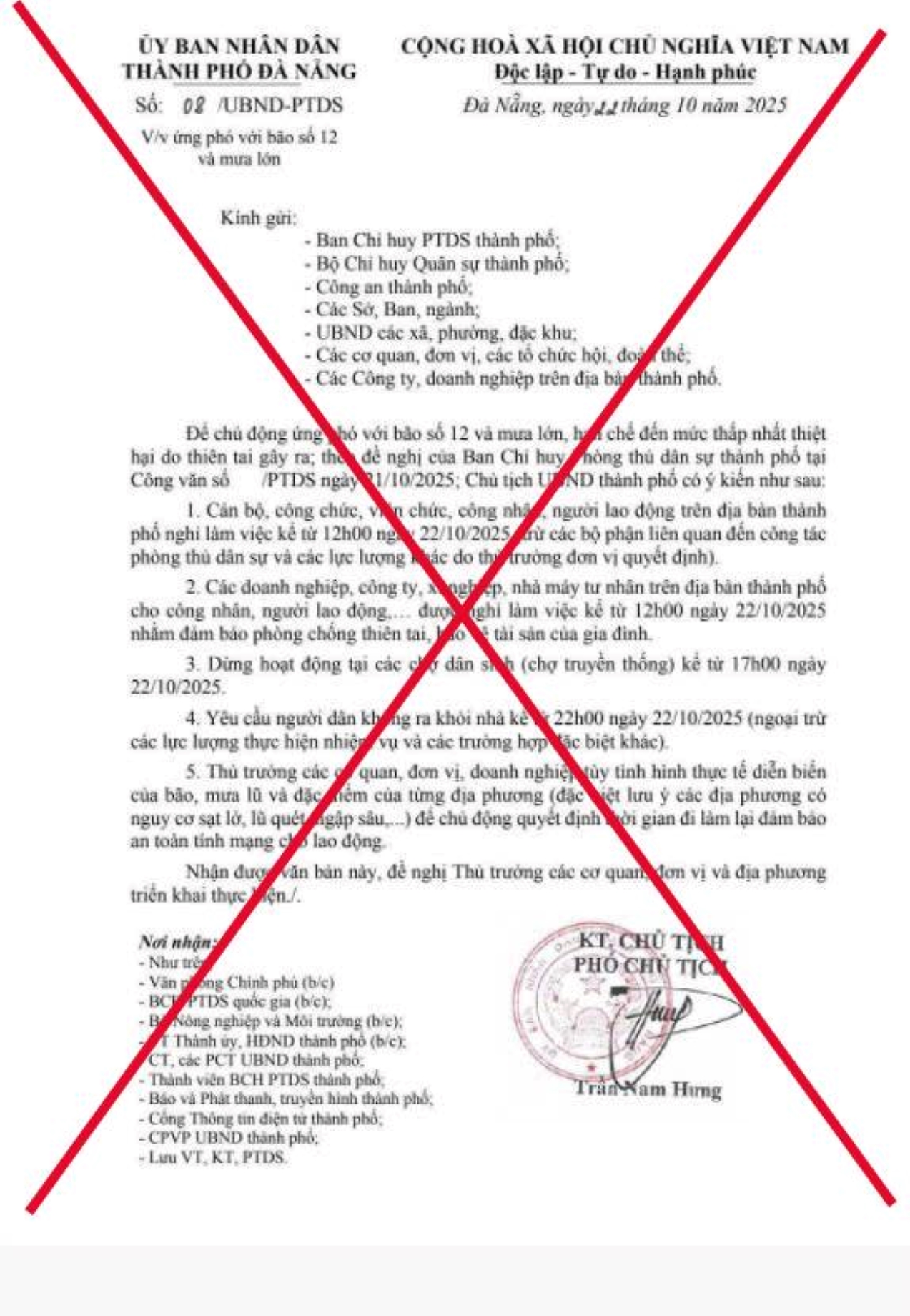 Hình ảnh văn bản giả mạo lan truyền trên mạng xã hội sáng 22/10. Ảnh: Công an TP Đà Nẵng.