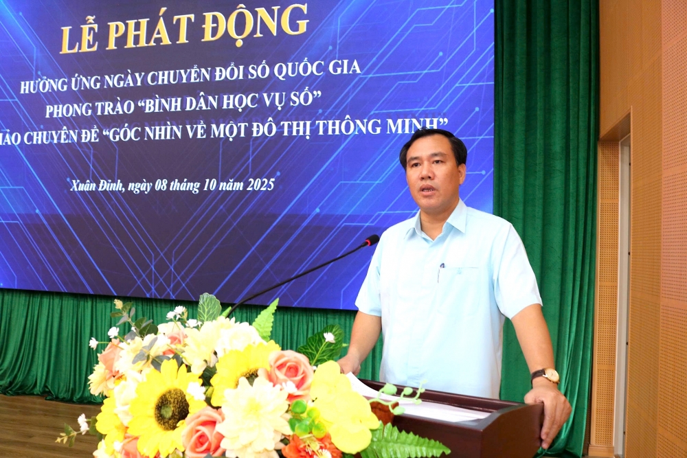 Chủ tịch UBND phường Xuân Đỉnh Nguyễn Thường Sơn phát biểu tại sự kiện.