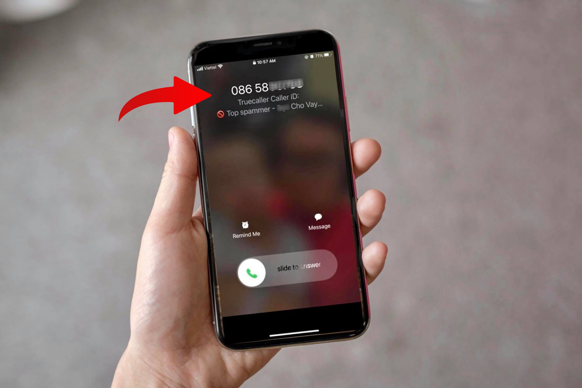 Một đặc điểm dễ nhận biết là những cuộc gọi kiểu này không bao giờ có người thật trả lời.