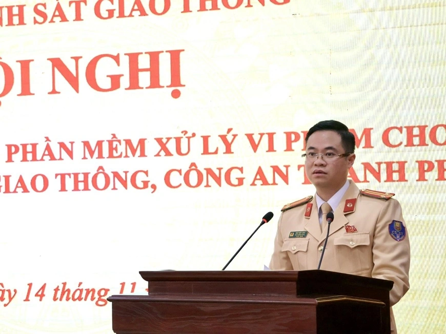Trung tá Đào Việt Long, Phó Trưởng Phòng CSGT Công an TP Hà Nội, phát biểu khai mạc tại hội nghị tập huấn.