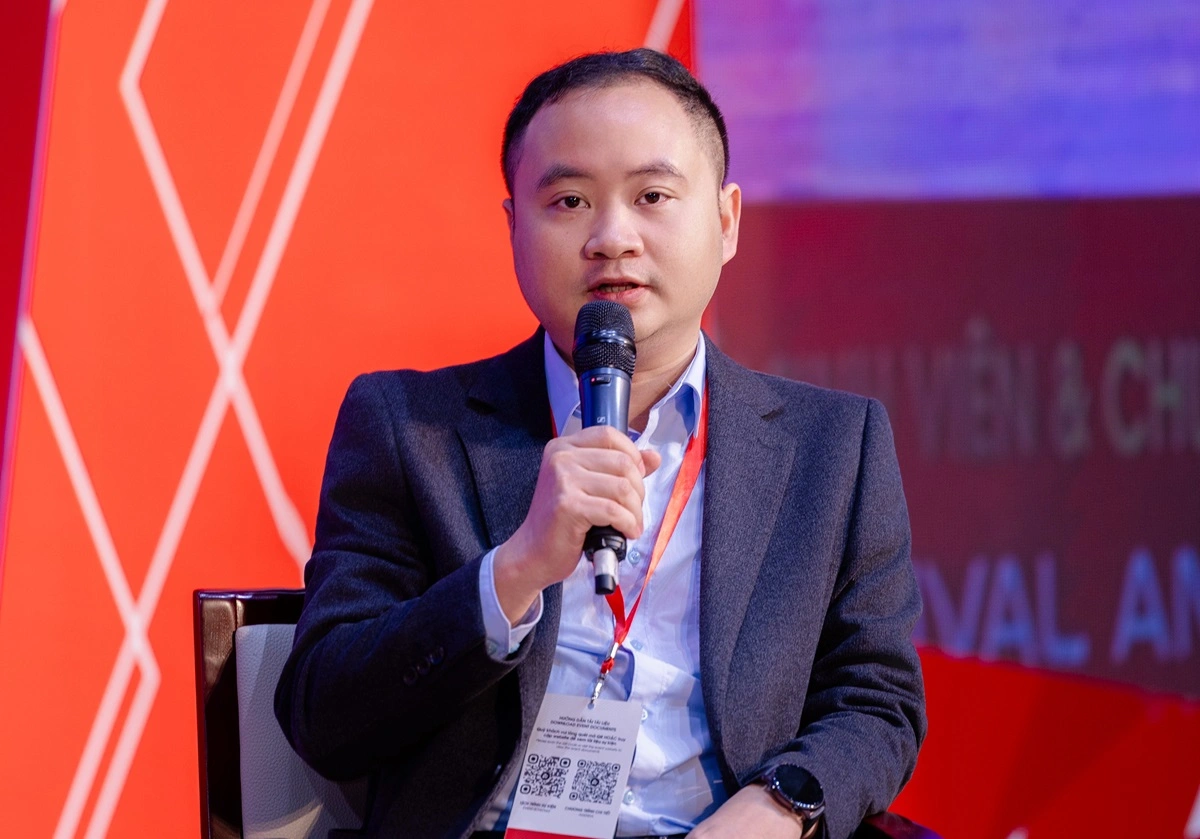 Ông Phan Hoàng Giáp, CTO VSEC chia sẻ thông tin tại toạ đàm