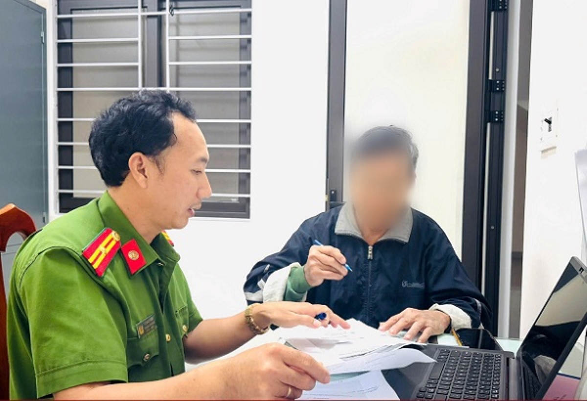 Công an Đà Nẵng kịp thời giải cứu người đàn ông bị lừa đảo tinh thần qua điện thoại