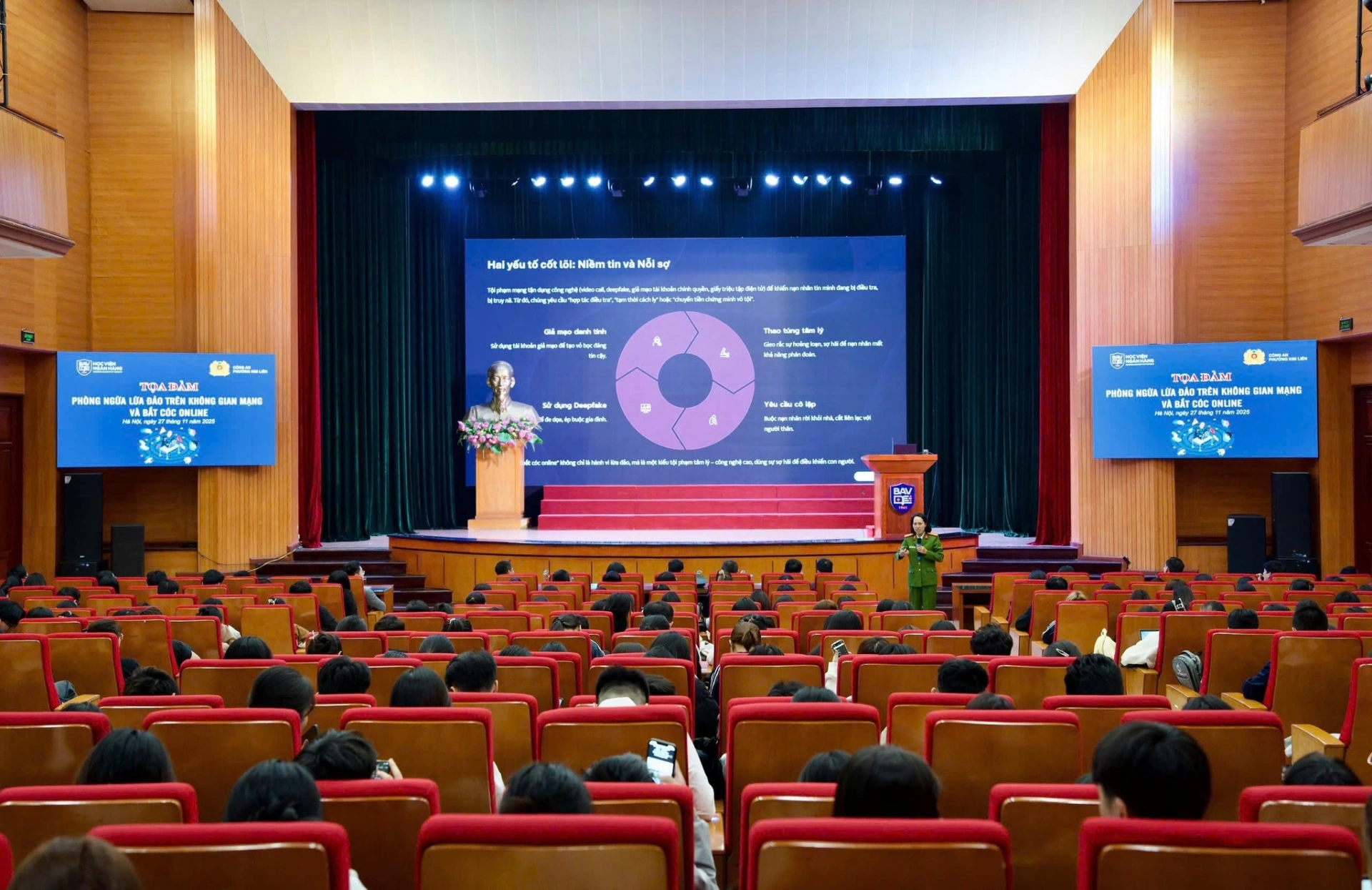 Toàn cảnh buổi toạ đàm