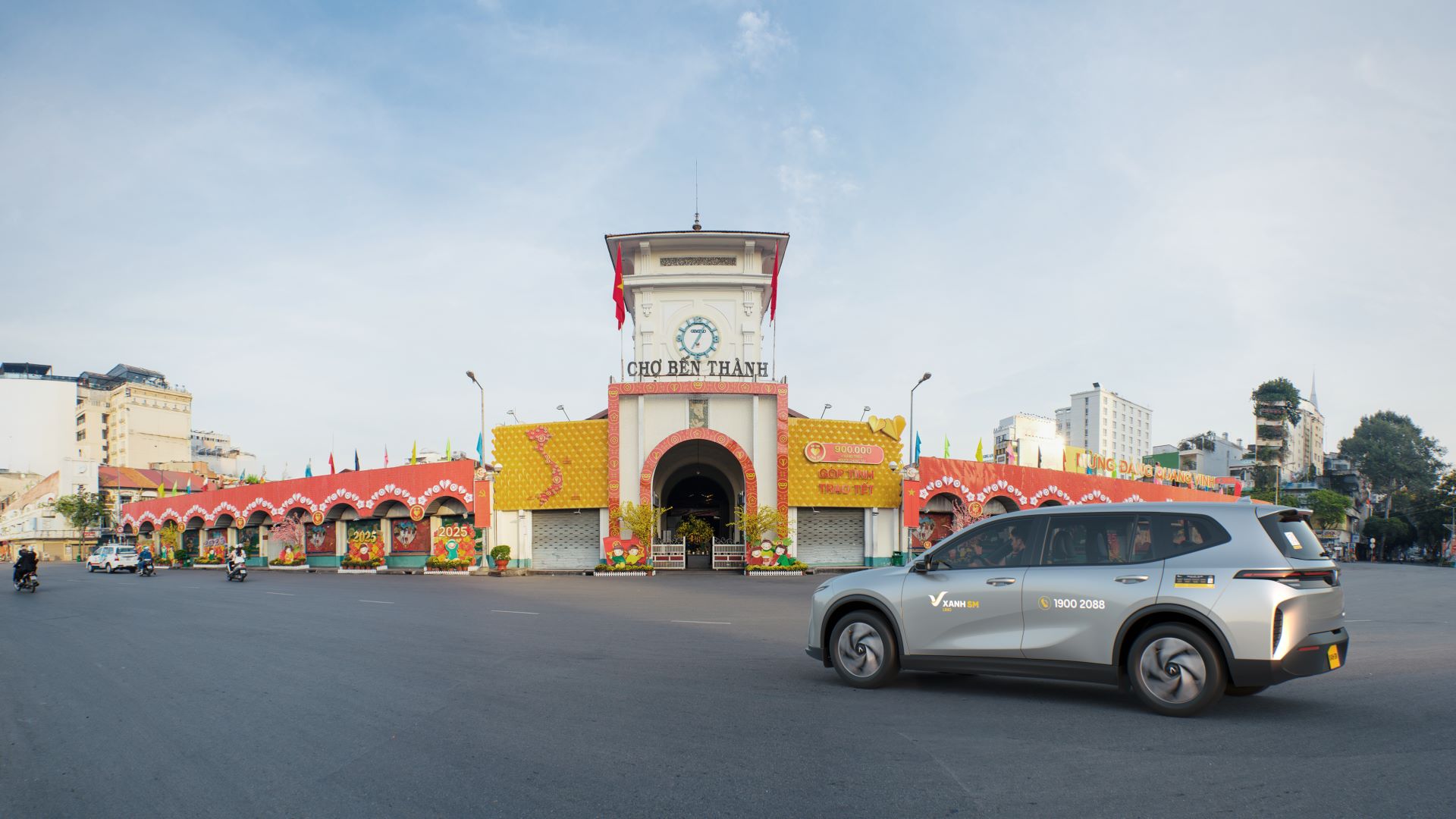 Dịch vụ taxi điện 7 chỗ Xanh SM Limo ra mắt tại Hà Nội và TP.HCM vào ngày 21/10 vừa qua