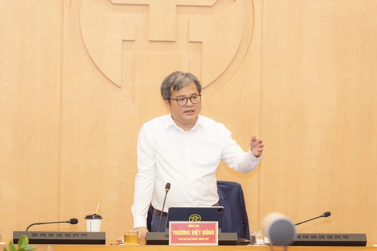 Phó Chủ tịch UBND TP. Hà Nội Trương Việt Dũng chủ trì cuộc họp về tiến độ giải ngân và nhiệm vụ KHCN - chuyển đổi số sáng 24/11.