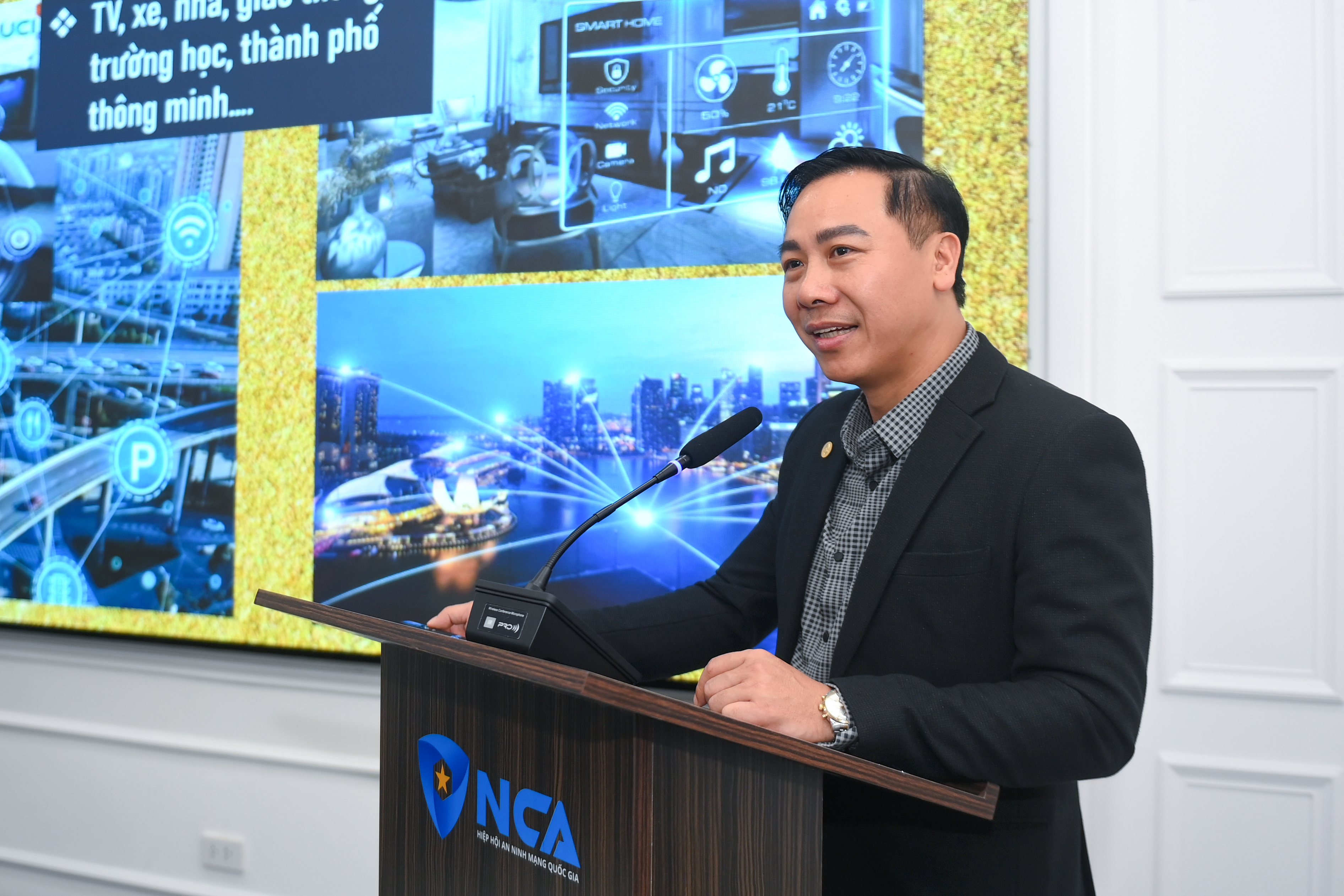 Thượng tá Nguyễn Đình Đỗ Thi chia sẻ về Luật An ninh mạng 2025 tại toạ đàm