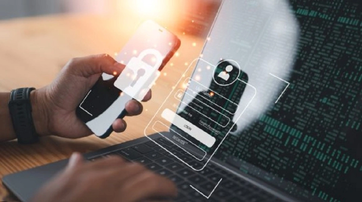 Hacker ngày nay không chỉ đánh cắp dữ liệu mà còn chiếm quyền điều khiển điện thoại từ xa.
Trojan Klopatra có thể kích hoạt chế độ “màn hình đen” để mở ứng dụng ngân hàng bí mật.
Trojan Klopatra có thể kích hoạt chế độ “màn hình đen” để mở ứng dụng ngân hàng bí mật.
