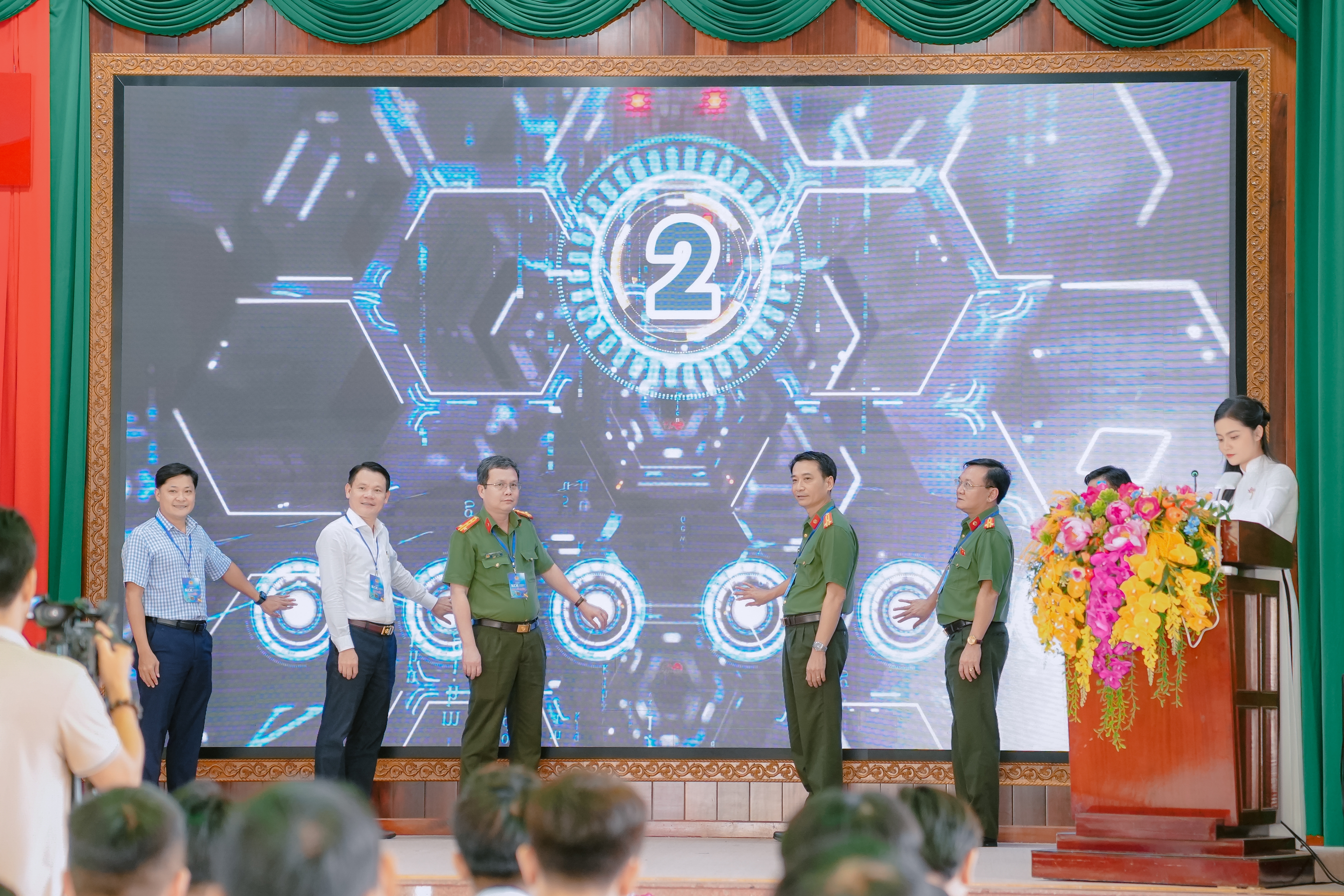 Đồng Tháp ra mắt mô hình “Không gian số an toàn, lành mạnh”: KOL phải tiên phong chặn tin giả, truyền thông bẩn trên mạng