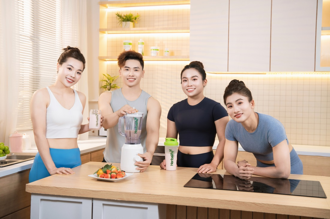 Herbalife 24 Rebuild Strength giúp tăng cường và phục hồi cơ bắp hiệu quả