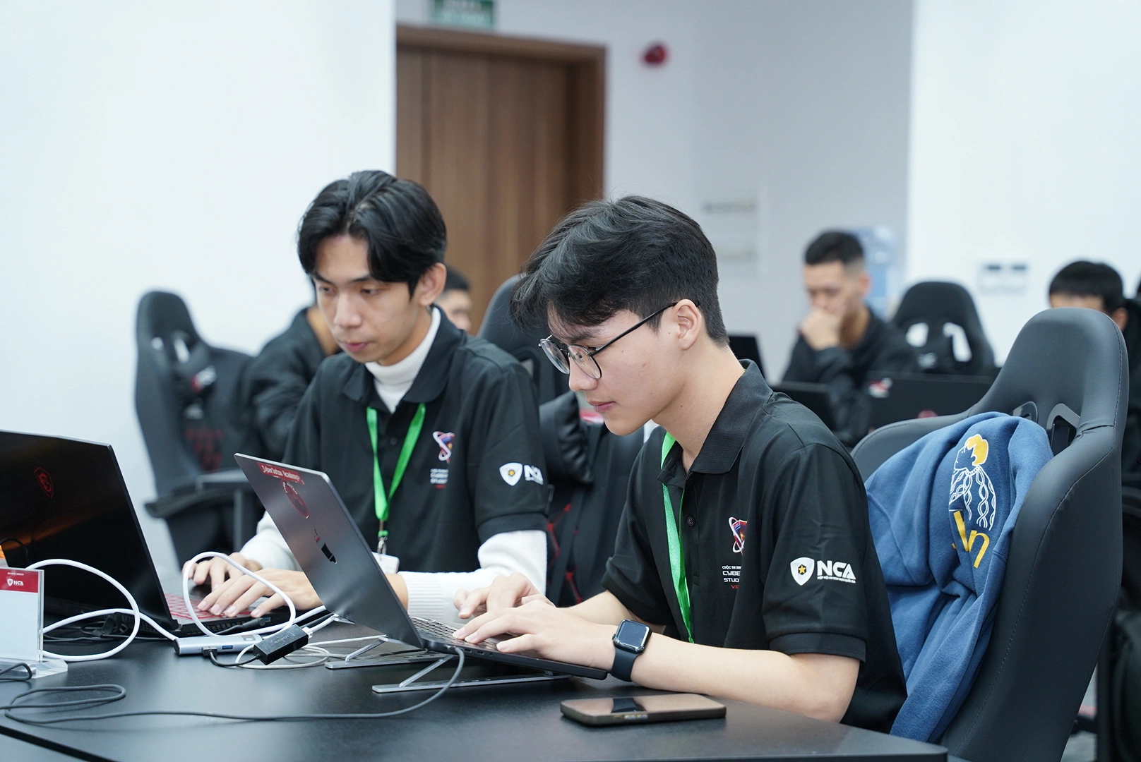 Sinh viên tham dự cuộc thi 