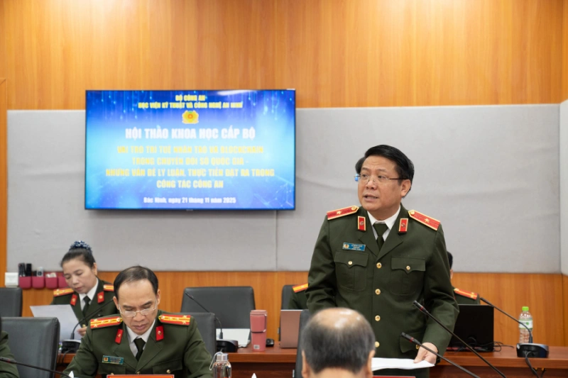 Thiếu tướng, TS Lê Minh Thảo, Giám đốc Học viện Kỹ thuật và Công nghệ an ninh phát biểu tại hội thảo.