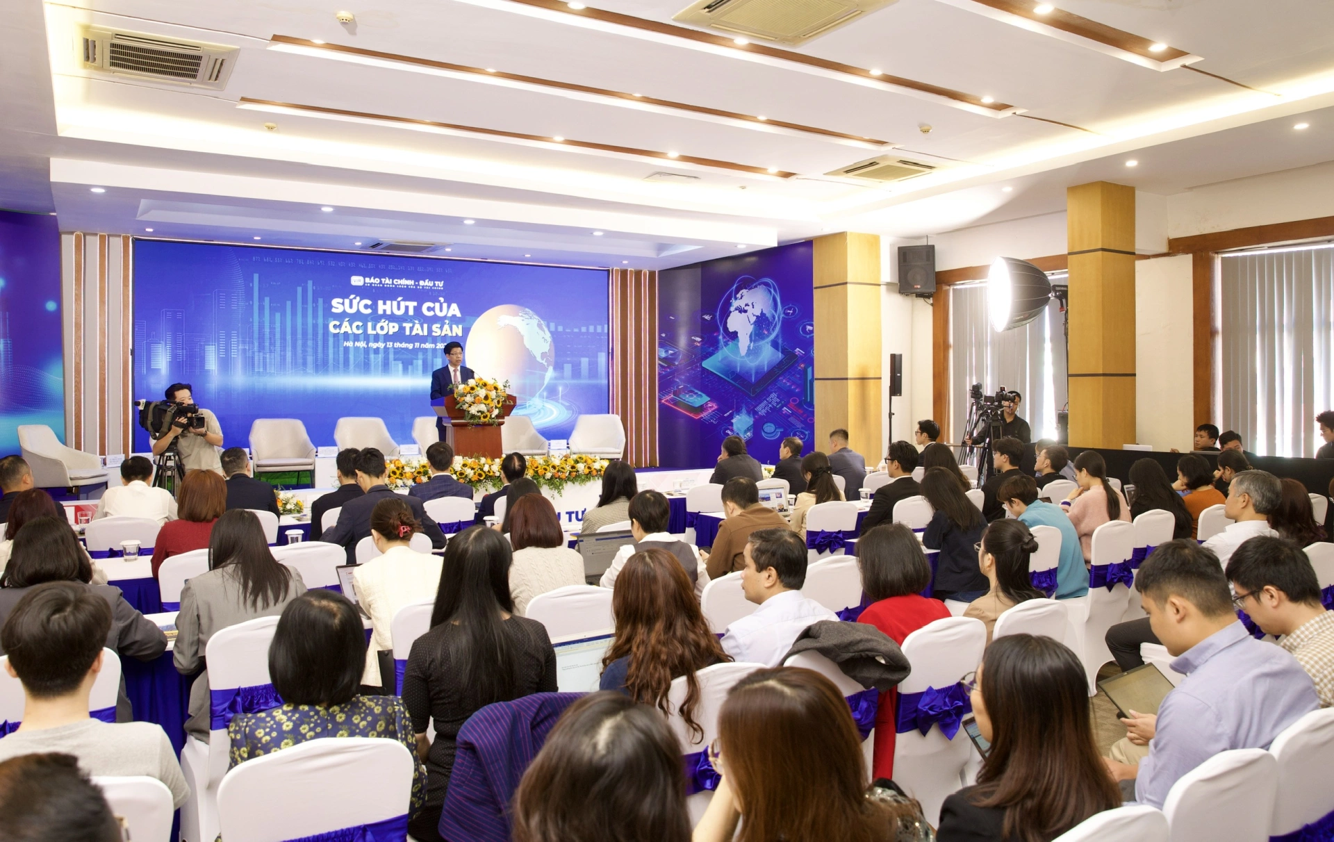 Toàn cảnh Hội thảo Phát triển kinh tế số trong kỷ nguyên mới