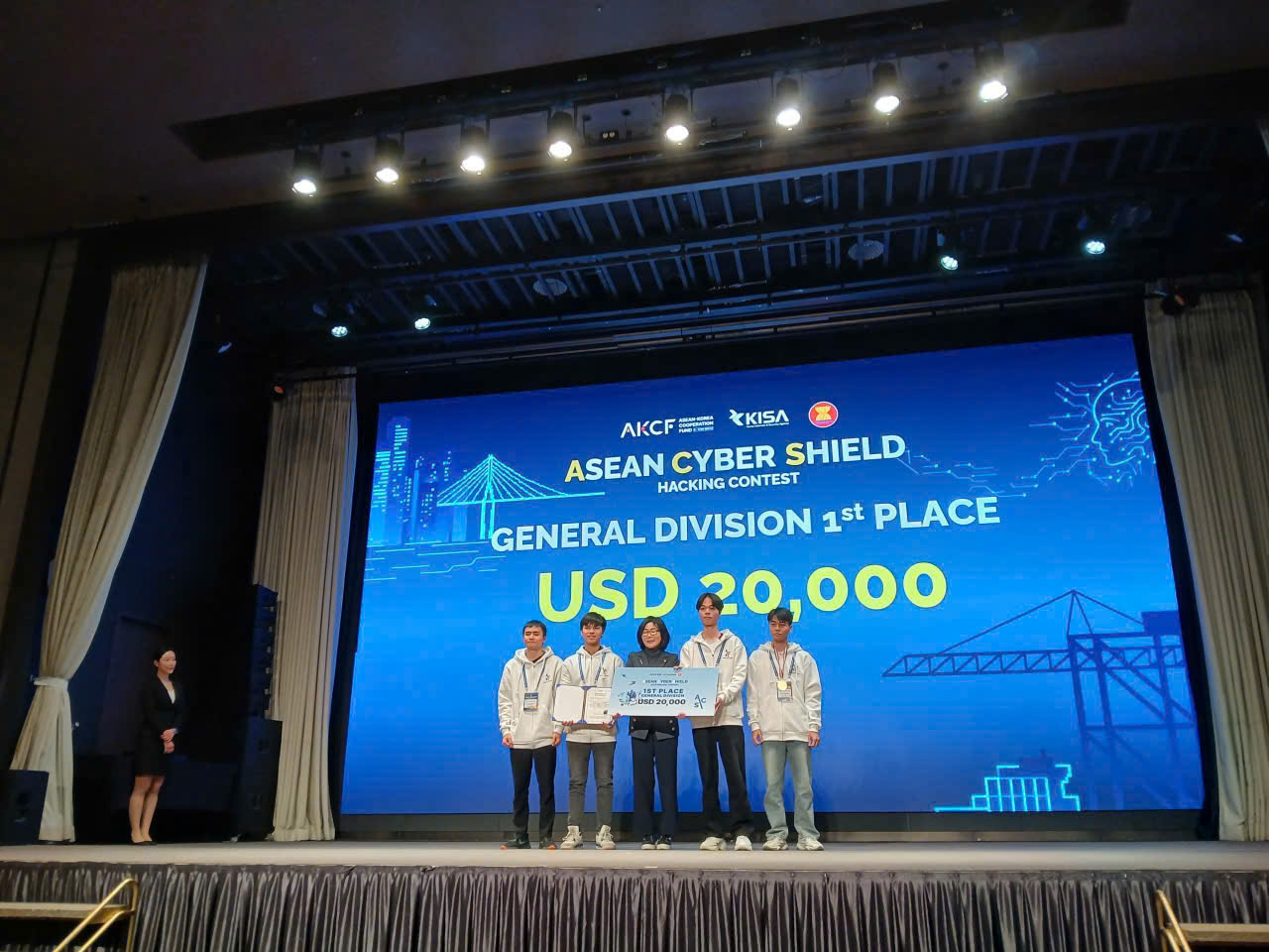 Việt Nam giành 3 giải lớn, tiếp tục duy trì phong độ cao tại mùa ASEAN Cyber Shield 2025
