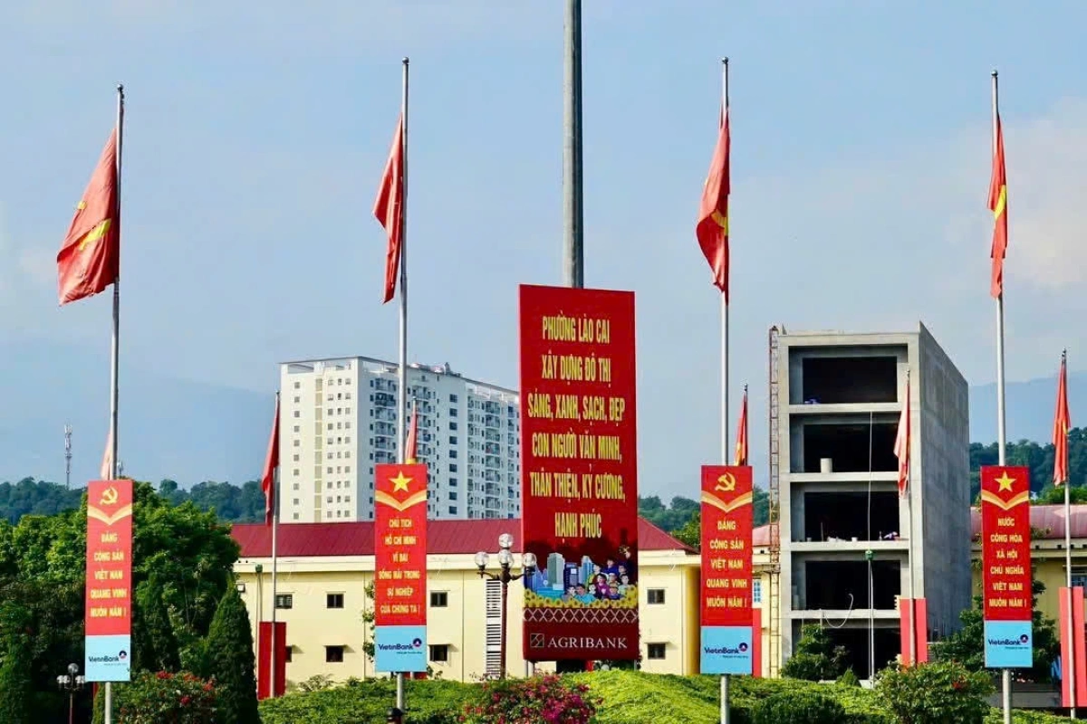 Lào Cai chấn chỉnh việc đăng tải hình ảnh lãnh đạo trên mạng xã hội