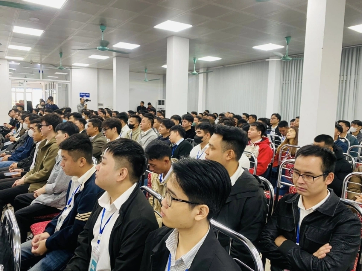 Giáo dục định hướng cho lao động trước khi xuất cảnh sang Hàn Quốc làm việc.