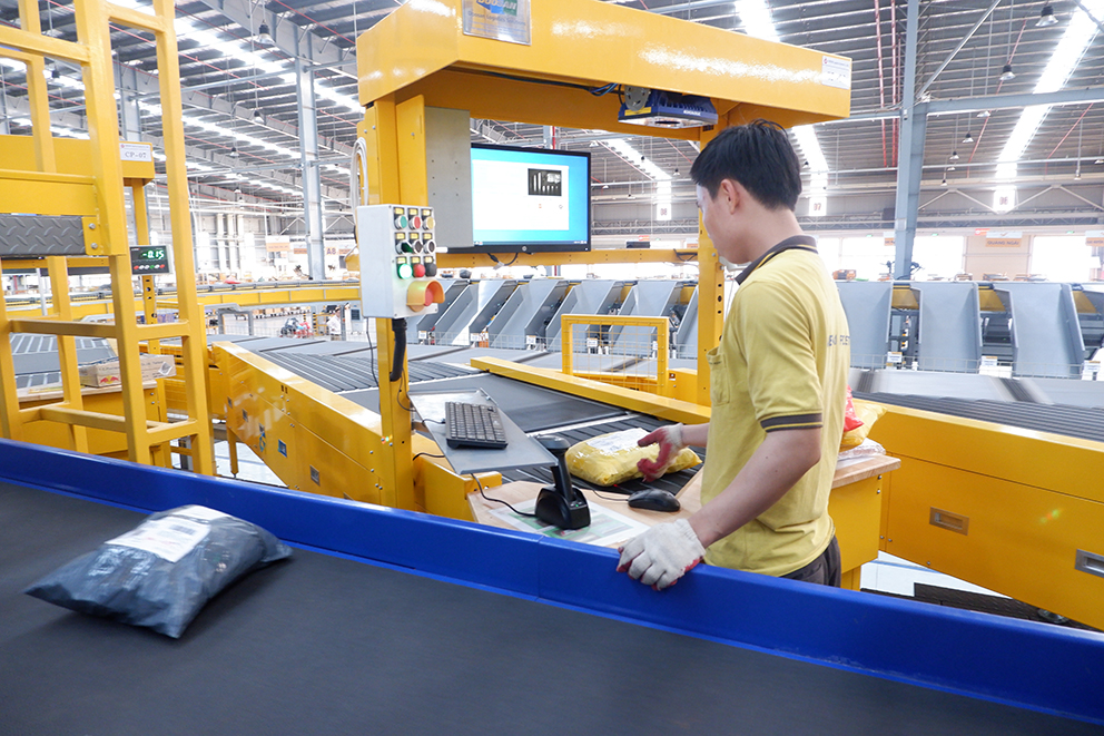 Hoàn thiện khuôn khổ pháp luật, thúc đẩy chuyển đổi số, phát triển hạ tầng bưu chính số