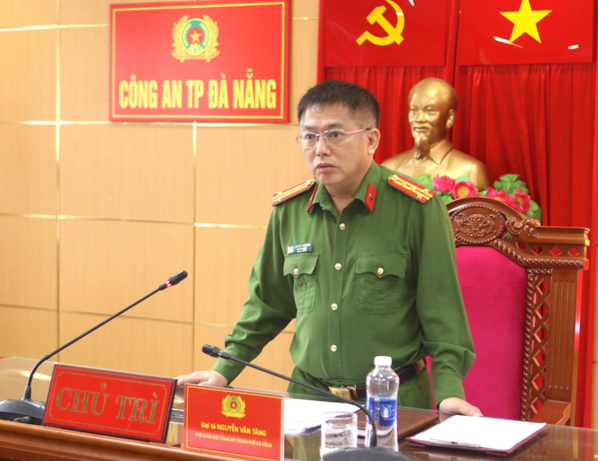 Đại tá Nguyễn Văn Tăng - Phó Giám đốc Công an TP Đà Nẵng phát biểu chỉ đạo, nhấn mạnh yêu cầu chuyển đổi số phải mang lại tiện ích thật cho người dân.