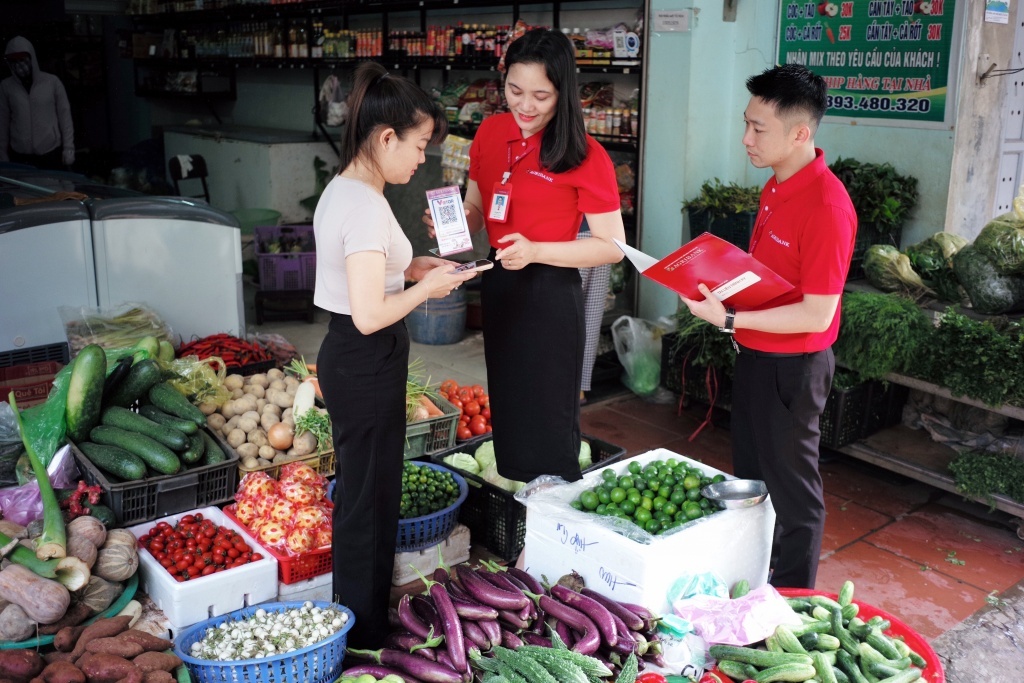 Bình dân học vụ số: “Lá chắn” bảo vệ người dân trong giao dịch ngân hàng