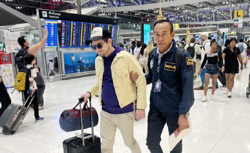 Cảnh sát phòng chống tội phạm mạng Thái Lan bắt giữ Gabriel tại sân bay Suvarnabhumi ở Bangkok ngày 26/12/2025. Ảnh Scan.Netsecurity