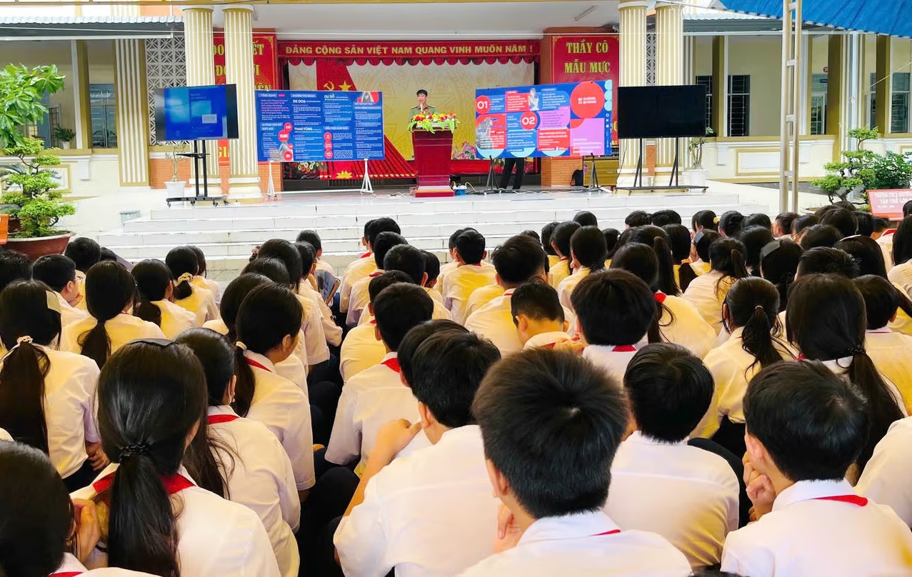 Cà Mau giữ vững an ninh từ việc nhận diện thông tin xấu - độc và lừa đảo trên không gian mạng