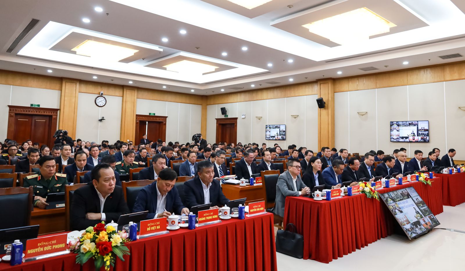 Hội nghị được tổ chức trực tiếp tại điểm cầu Văn phòng Trung ương Đảng, kết nối trực tuyến tới hơn 3.200 điểm cầu trên cả nước để đánh giá toàn diện kết quả thực hiện Đề án 204. 