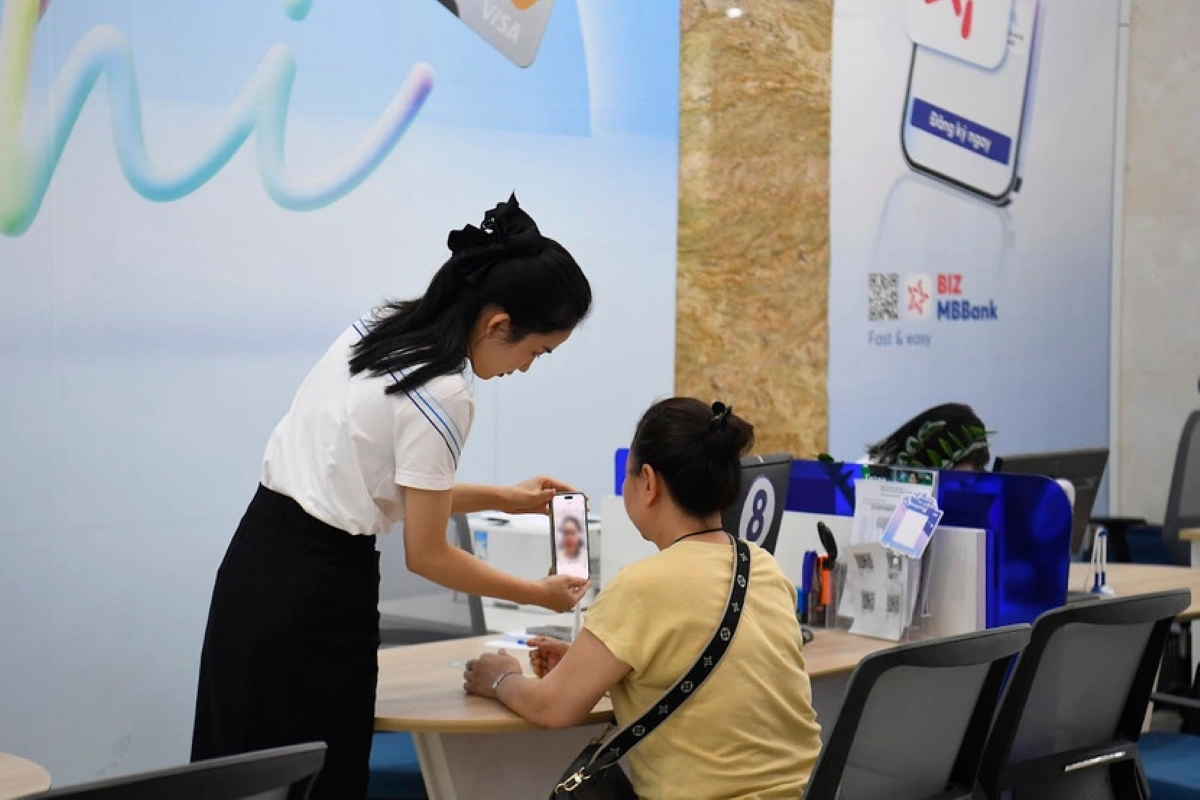 Các ngân hàng phải triển khai nghiêm túc, chặt chẽ quy trình mở, sử dụng tài khoản thanh toán, thẻ ngân hàng