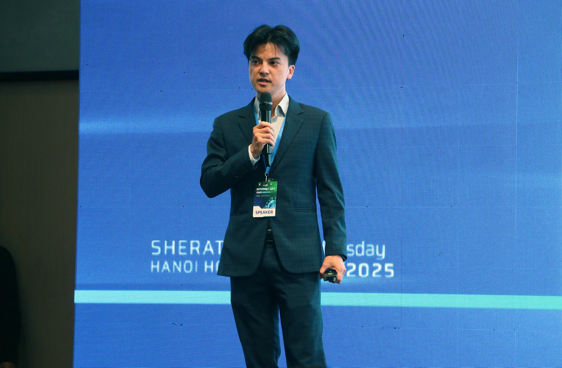 Ông Nguyễn Hữu Cường cho rằng sự kết hợp giữa các giải pháp công nghệ cùng với nâng cao nhận thức người dùng và phối hợp của các bên liên quan sẽ tạo nên một hệ sinh thái bảo vệ toàn diện.