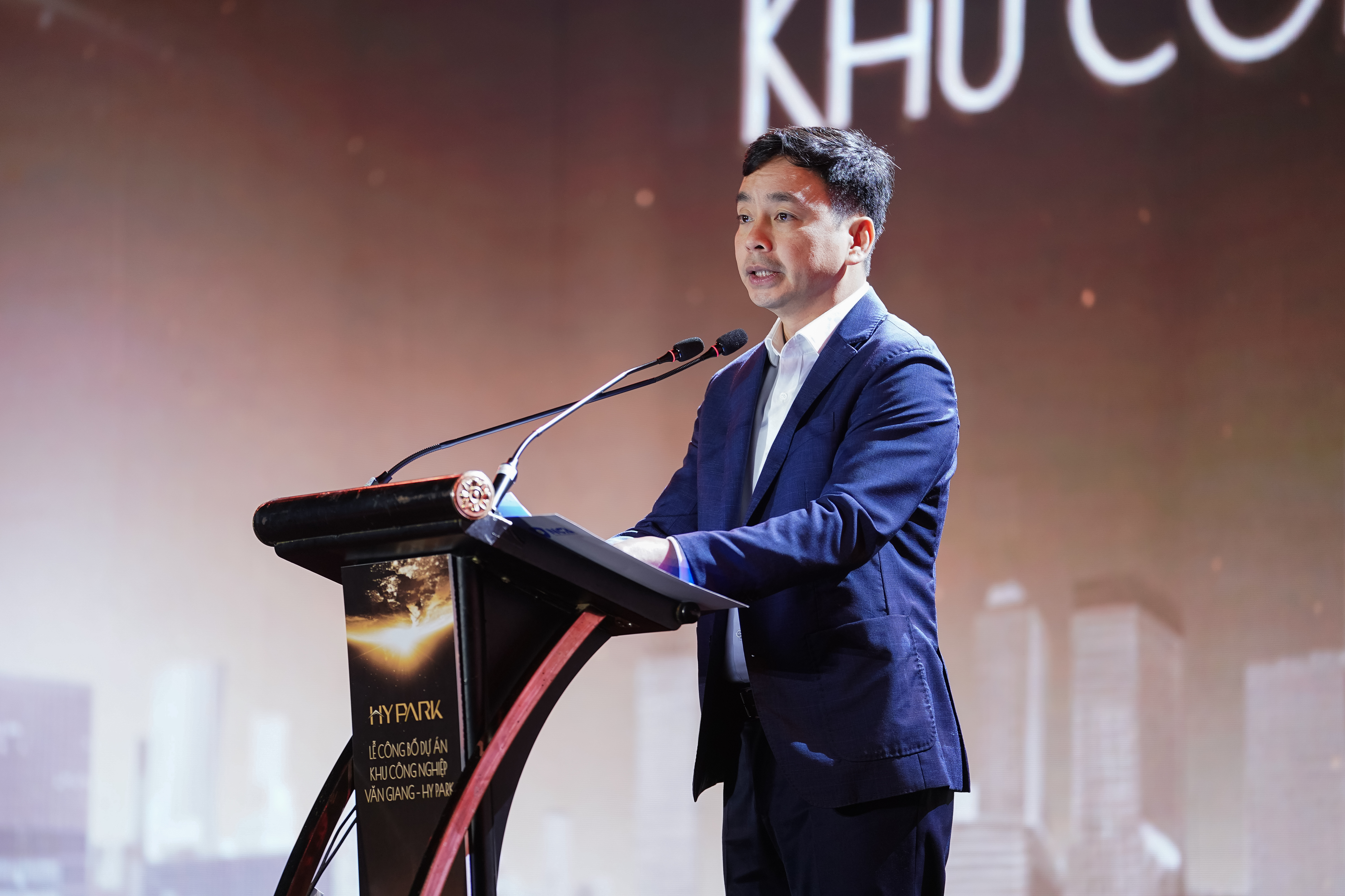 Công bố quyết định chấp thuận chủ trương đầu tư Khu công nghiệp Văn Giang - HY Park: Gắn phát triển công nghiệp công nghệ cao với bảo đảm an ninh mạng