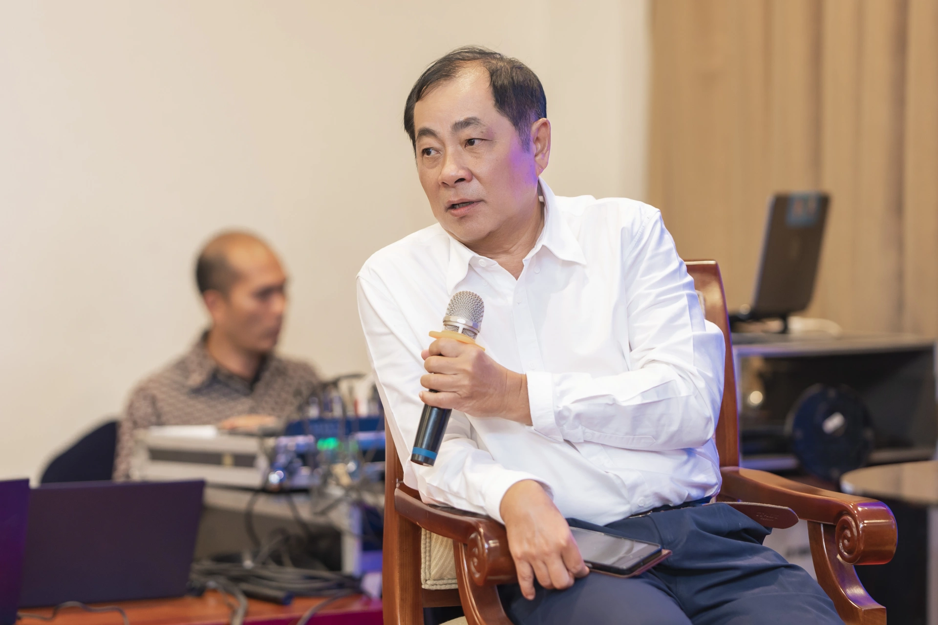 Tiến sĩ Đinh Thế Hiển - Chuyên gia kinh tế