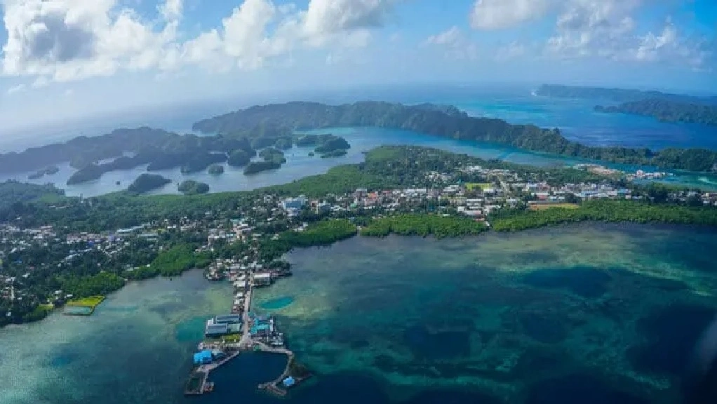 Thủ đô Koror của quốc đảo Palau nhìn từ trên cao. Ảnh Alamy