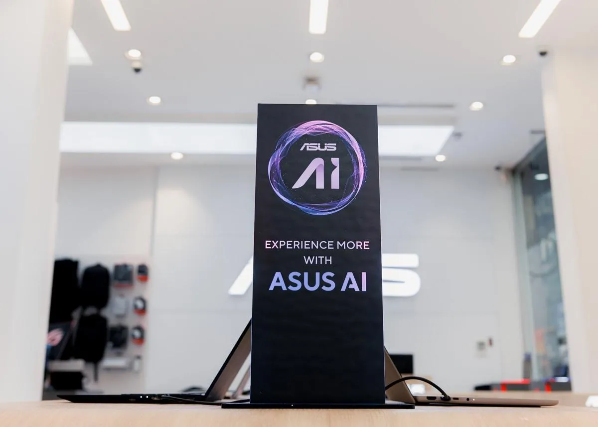 3103--asus-exclusive-store-01-1449